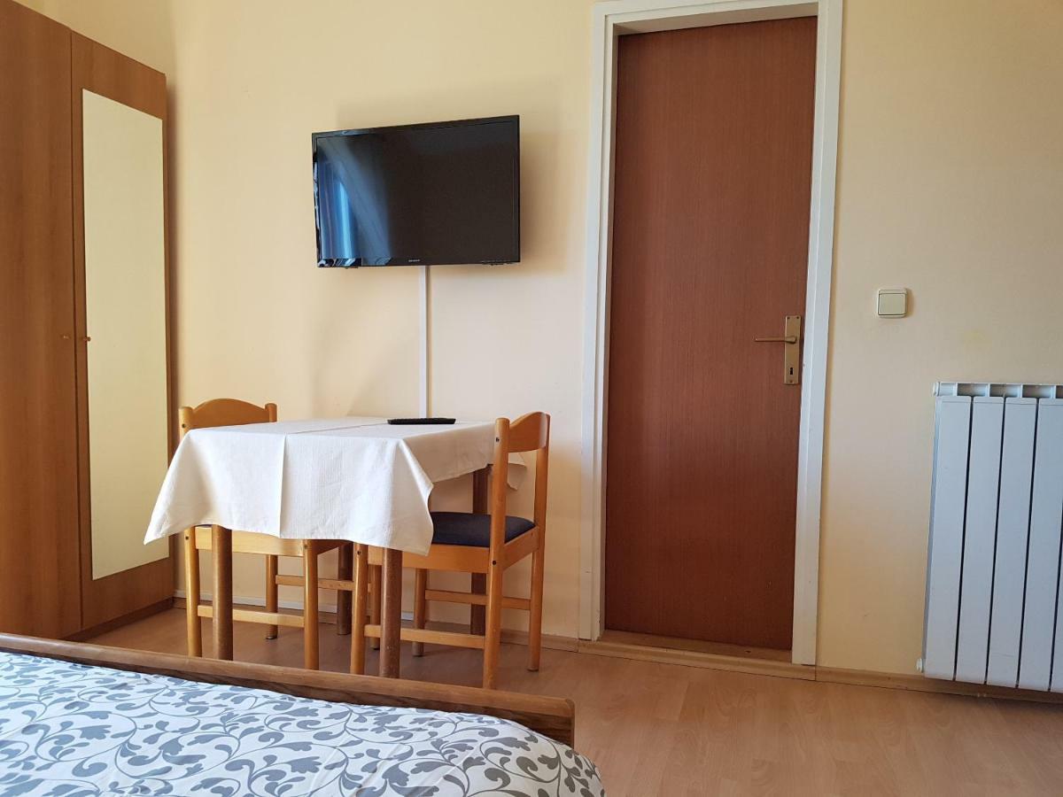 Rooms Siesta Porec Exterior photo