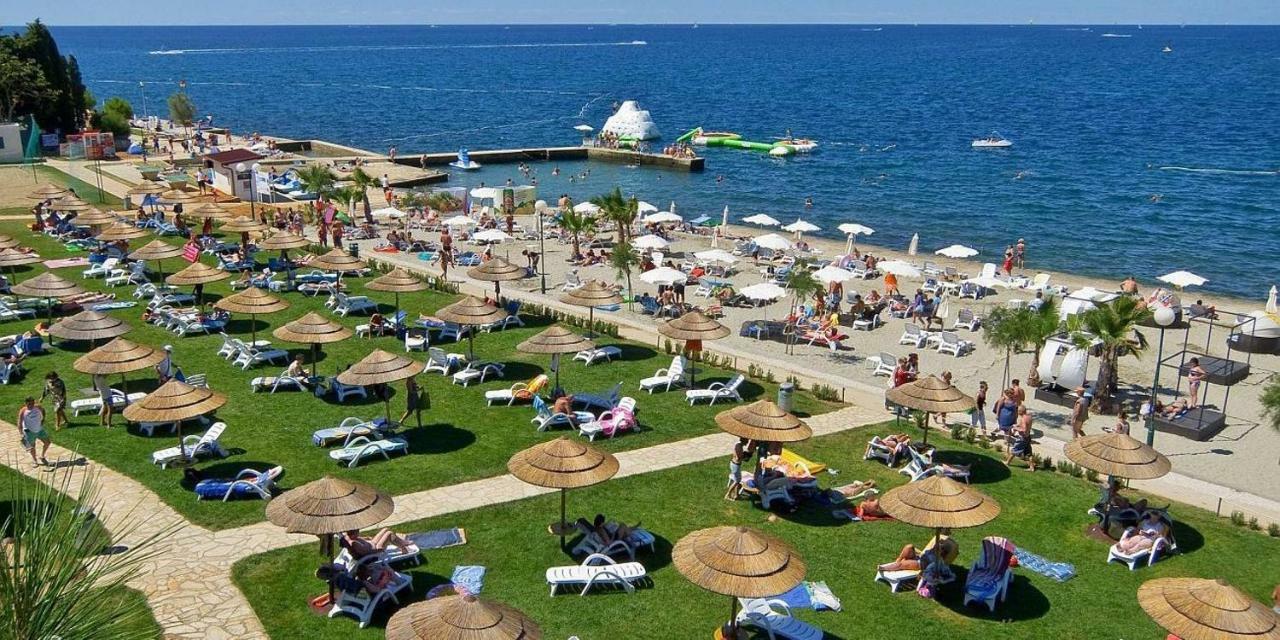 Rooms Siesta Porec Exterior photo